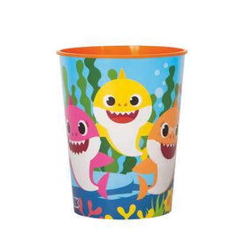 16 oz. Baby Shark Plastic Stadium Cup  1 ct. 